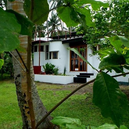 SomeWhere Else Boutique Resort Mambajao Extérieur photo