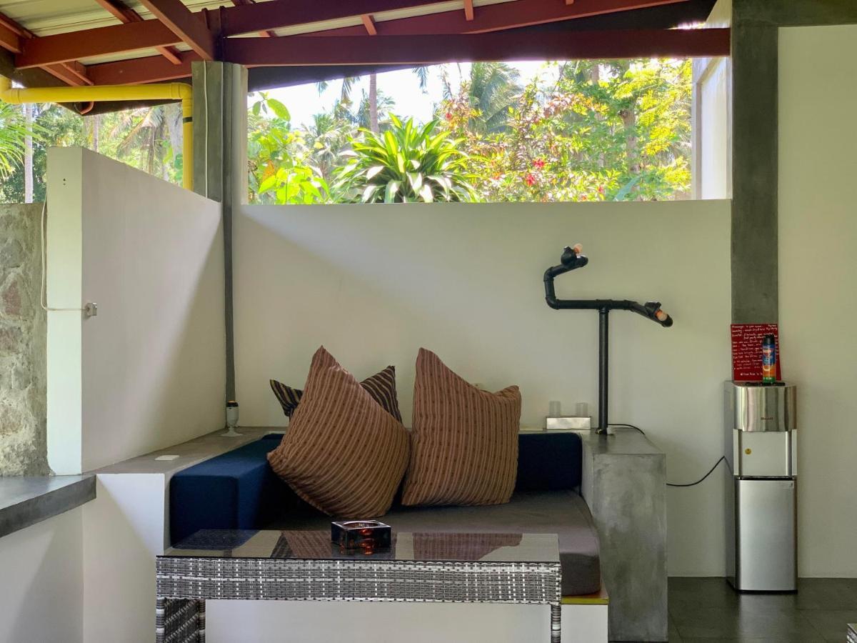 SomeWhere Else Boutique Resort Mambajao Extérieur photo