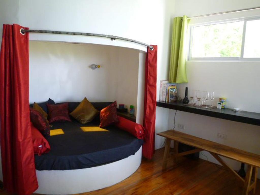 SomeWhere Else Boutique Resort Mambajao Extérieur photo